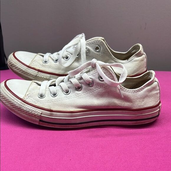 Converse White Low Top Sneakers M7W9 - Picture 4 of 6